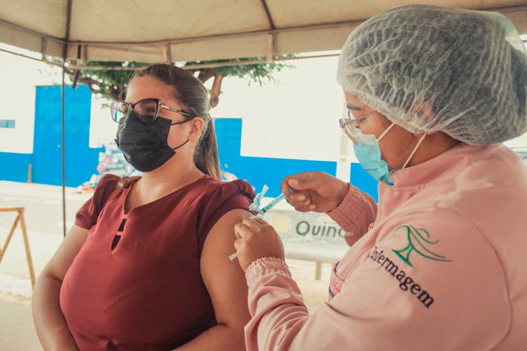 Dormentes segue com vacinação contra a Covid-19 nesta segunda, 14