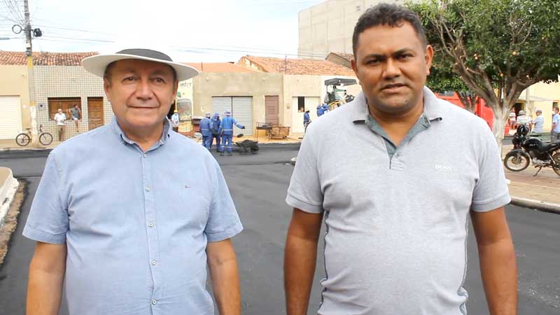 Vereador Erislan Pereira e prefeito Gildevan visitam obra e relatam sentimento de alegria