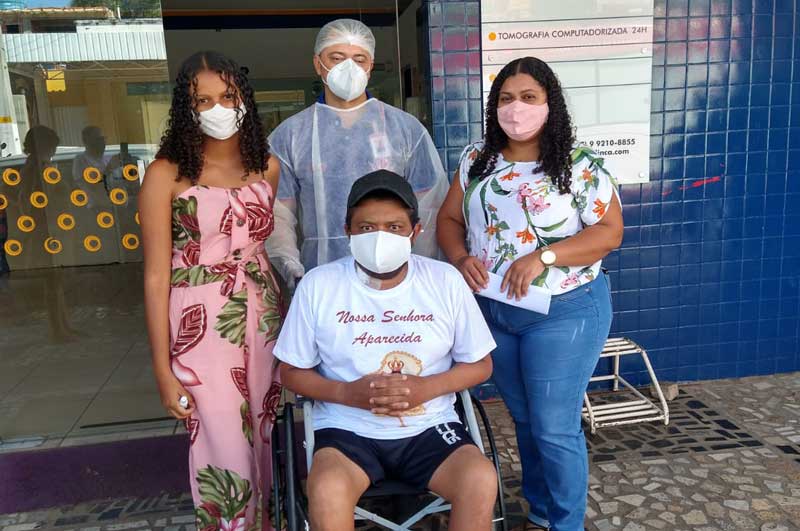 Recuperado da Covid-19 Neguinho das Cartelas é recebido com carreata em Santa Filomena