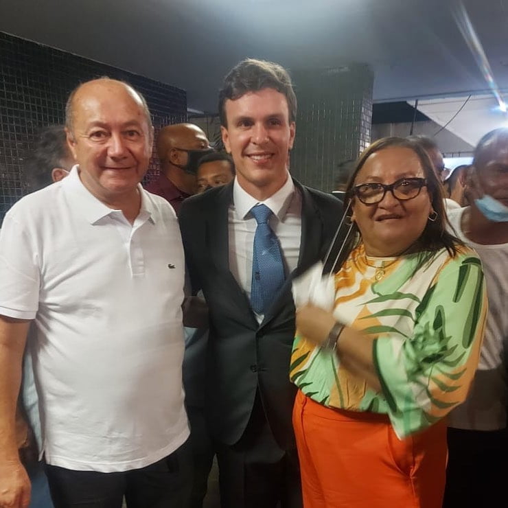 Prefeito, vice e vereadores de Santa Filomena apoiam Miguel Coelho por mudança em Pernambuco