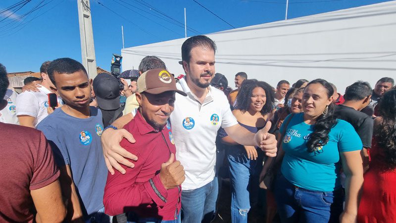 Fernando Filho em Santa Filomena: "Temos a chance de ter um sertanejo como governador"