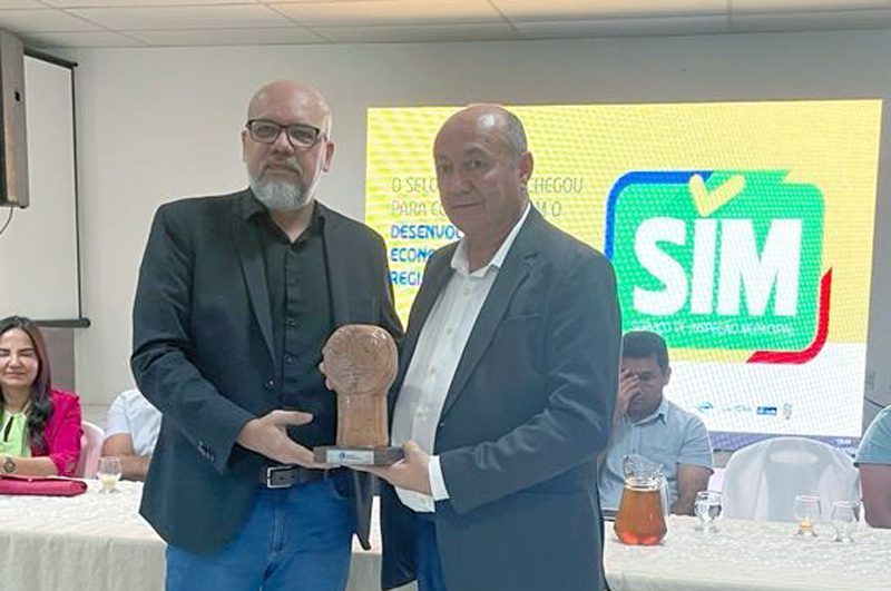 Pedro Gildevan Melo recebe Prêmio Sebrae Prefeito Empreendedor 2022