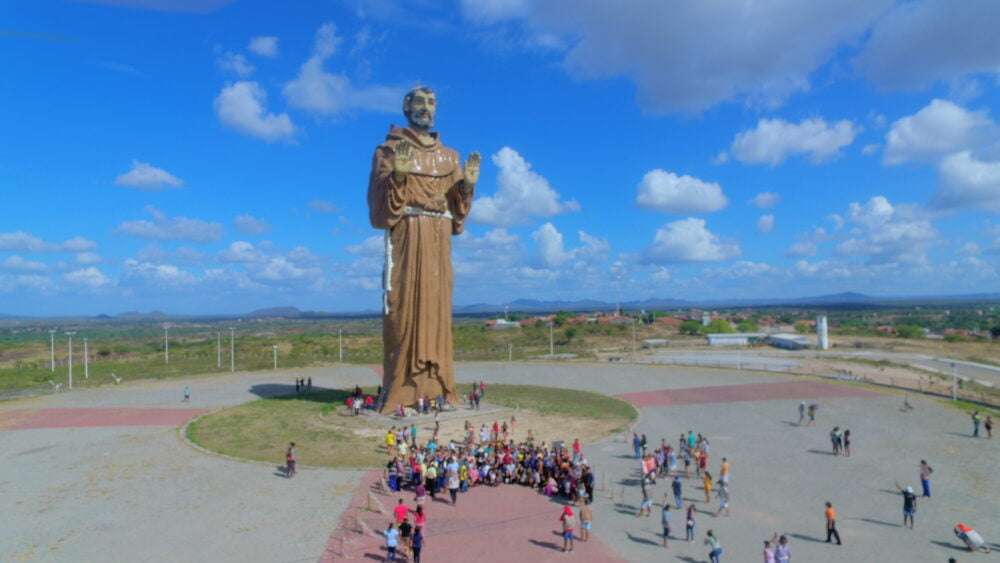 Prefeito Gildevan fala sobre a romaria que levou mais de 300 romeiros de Santa Filomena ao Canindé