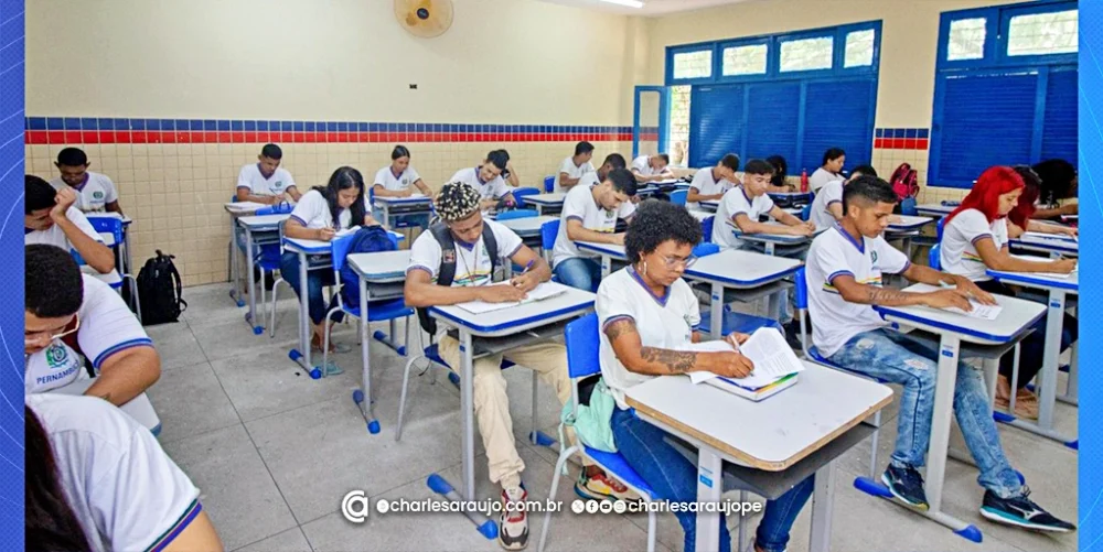 Ideb 2023: Pernambuco supera média nacional no Ensino Médio e fica em primeiro lugar no Norte-Nordeste