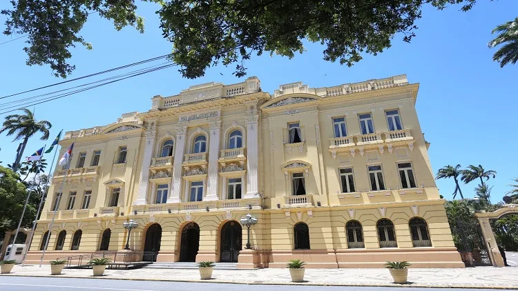 Pernambuco decreta ponto facultativo para o Dia do Servidor Público