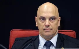 Moraes é recebido com coros de "sem anistia" em show de Caetano e Bethânia; vídeo